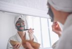 Femme masque visage